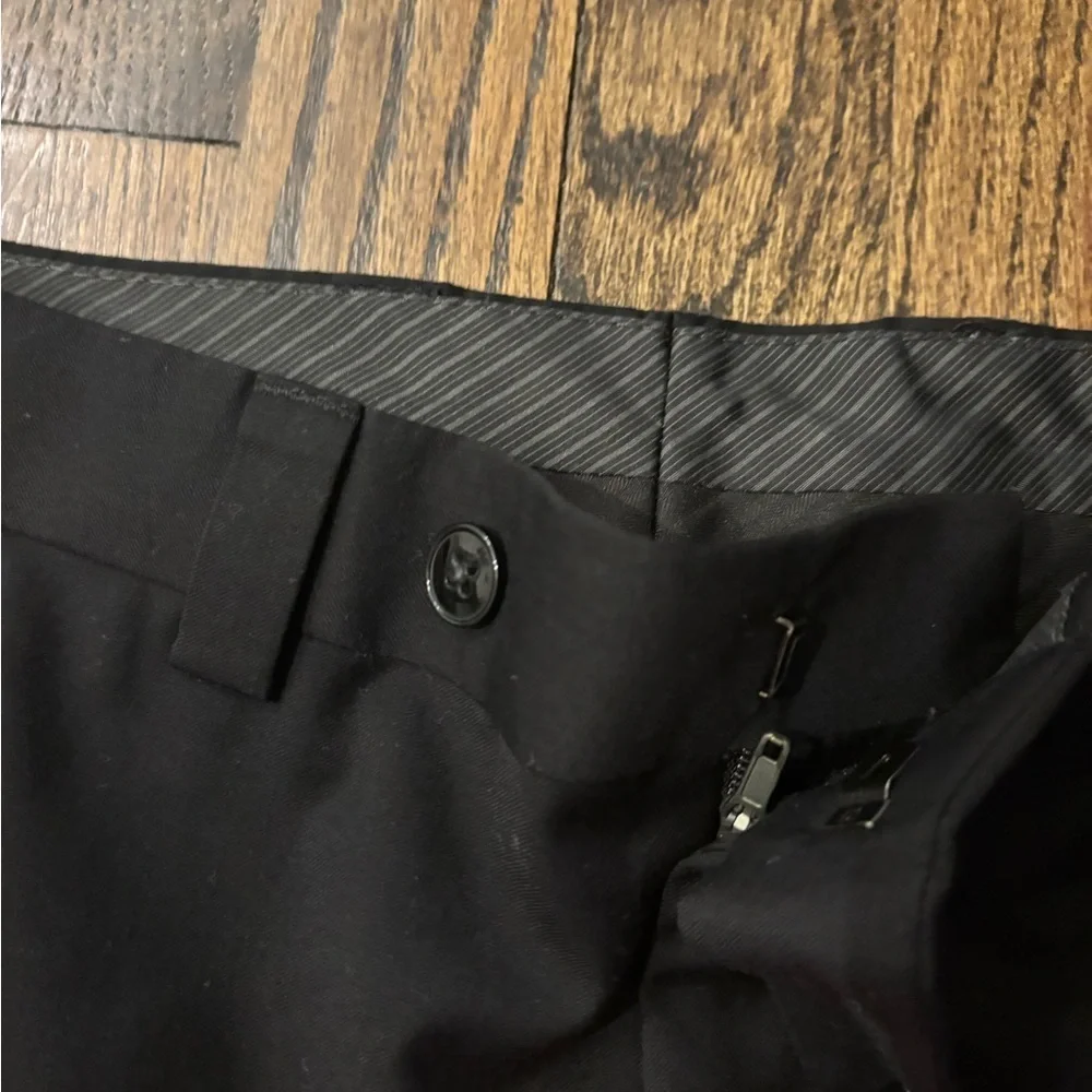 Calvin Klein men’s black trousers 33x32